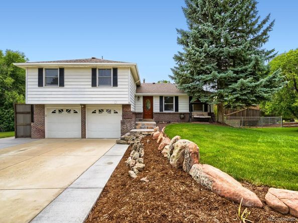 12875 Hillcrest Drive, Longmont CO 80504