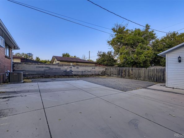 5230 Zuni, Denver CO 80211