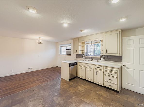 5230 Zuni, Denver CO 80211