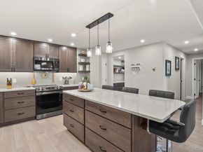 2868 S Heather Gardens Way 109, Aurora CO 80014