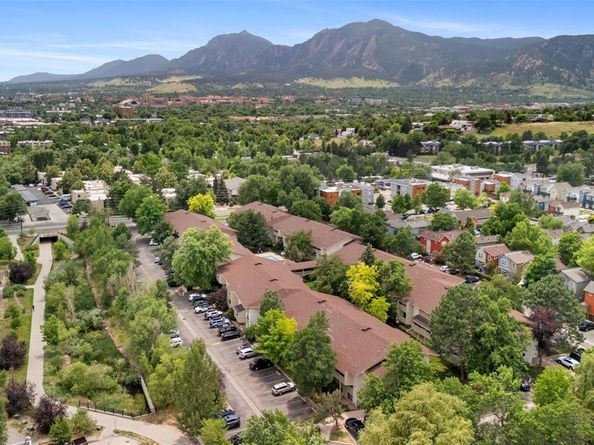 2707 Valmont Road 106, Boulder CO 80304