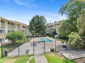 2707 Valmont Road 106, Boulder CO 80304