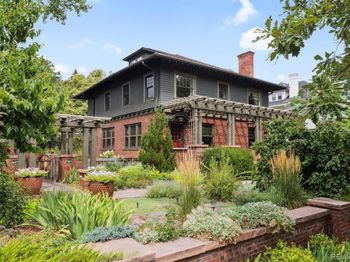 171 N Franklin Street