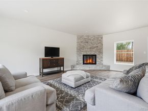 405 Elliott Street, Longmont CO 80504