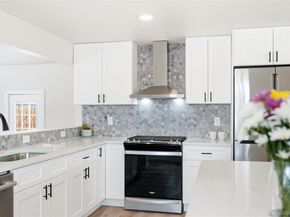 405 Elliott Street, Longmont CO 80504
