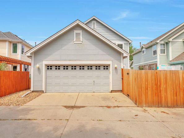2111 River Walk Lane, Longmont CO 80504