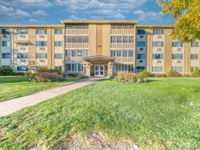 660 S Alton Way 7A, Denver CO 80247