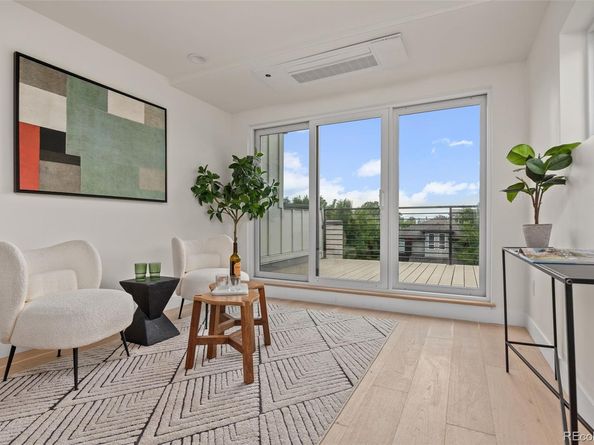 2194 S Sherman Street, Denver CO 80210