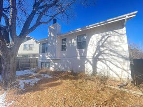 3817 S Ceylon Way, Aurora CO 80013