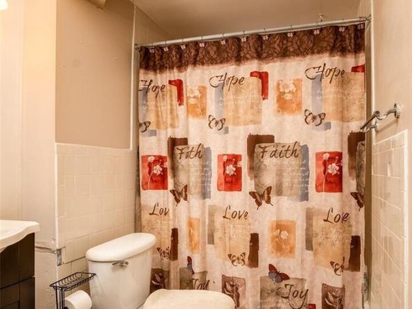 Undisclosed Address #7653073, Denver CO 80229