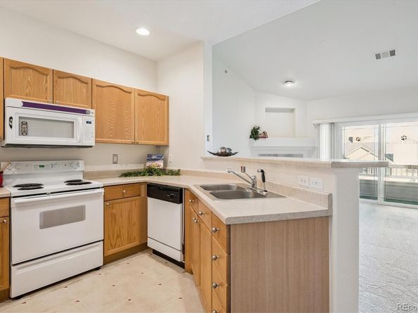 8369 S Independence Circle 305, Littleton CO 80128