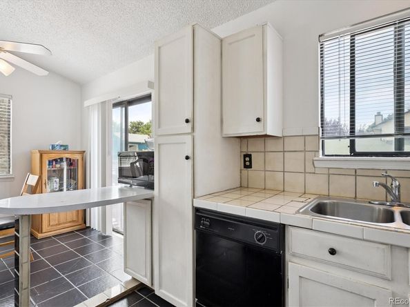1553 S Carson Street, Aurora CO 80012