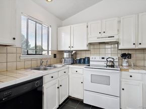 1553 S Carson Street, Aurora CO 80012