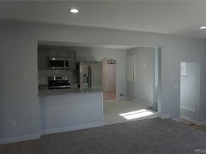 1657 Kingston Street, Aurora CO 80010