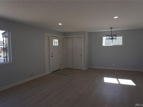 1657 Kingston Street, Aurora CO 80010