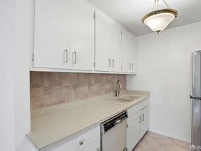35 Lottie Bennett Lane 4, San Francisco CA 94115