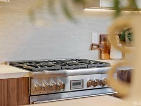3020 25th Street, San Francisco CA 94110