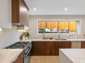 3020 25th Street, San Francisco CA 94110