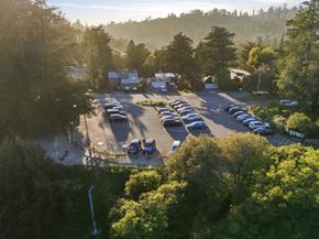 8440 Skyline Boulevard, Oakland CA 94611