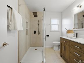 8440 Skyline Boulevard, Oakland CA 94611