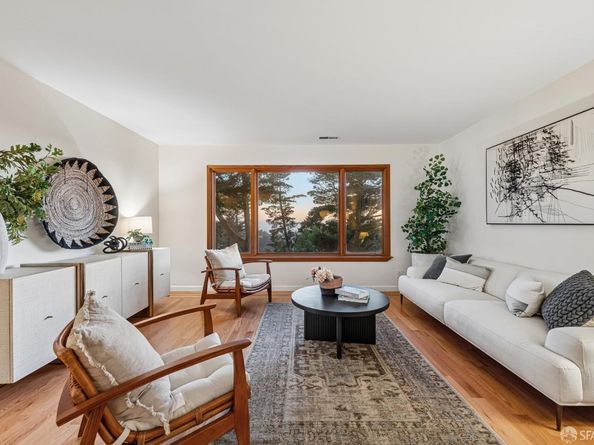 8440 Skyline Boulevard, Oakland CA 94611