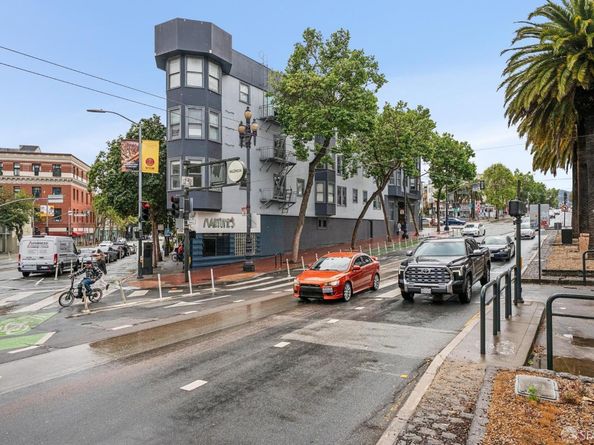 1745 Market Street, San Francisco CA 94103