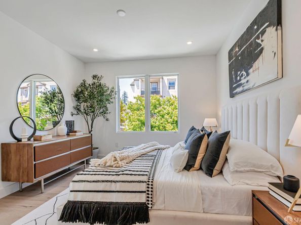 425 First Street 21, Los Altos CA 94022