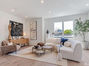 425 First Street 21, Los Altos CA 94022