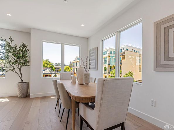 425 First Street 21, Los Altos CA 94022