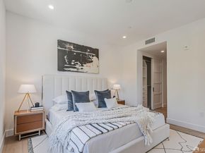 425 First Street 21, Los Altos CA 94022