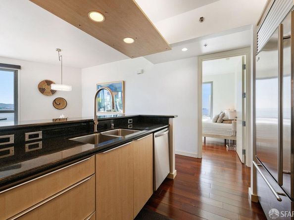 219 Brannan Street 10H, San Francisco CA 94107