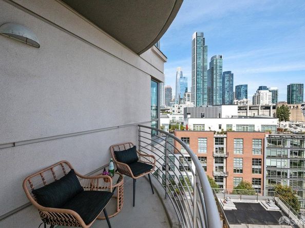 219 Brannan Street 10H, San Francisco CA 94107
