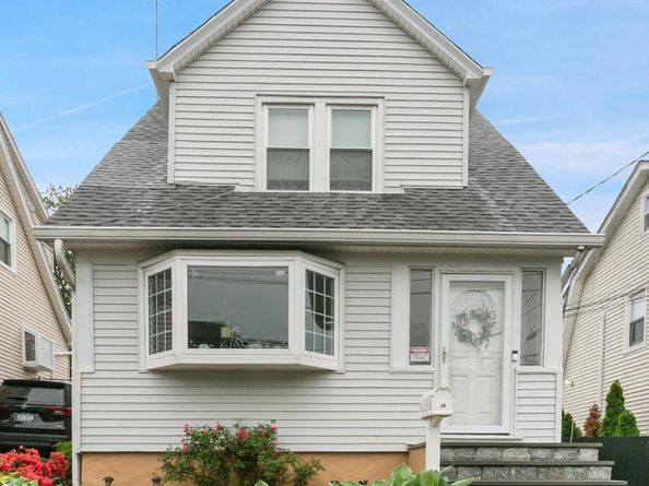 38 Emmett Terrace, New Rochelle NY 10805