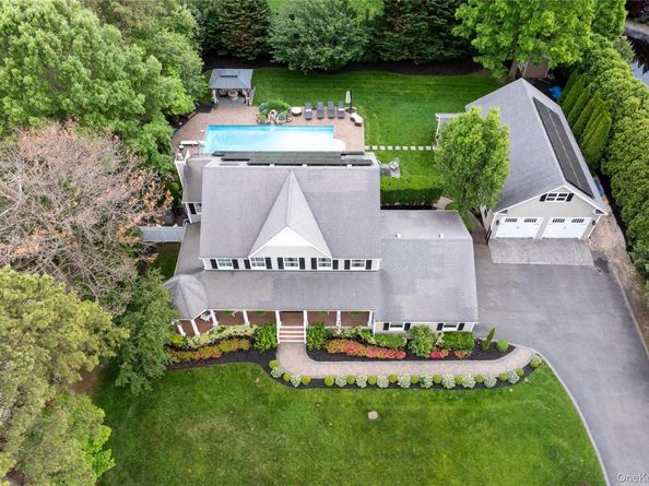 25 Fawn Crossing, Wading River NY 11792
