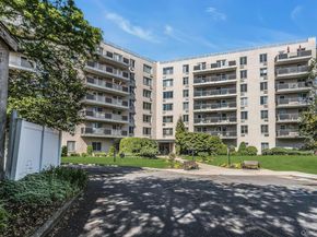 135 Post Avenue 5L, Westbury NY 11590