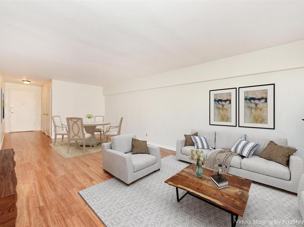 4 Birchwood Court 2P, Mineola NY 11501
