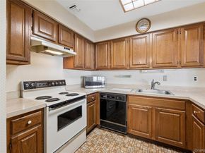 156 W Cambridge Drive E 156, Copiague NY 11726