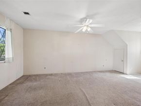 156 W Cambridge Drive E 156, Copiague NY 11726