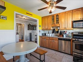 251-03 71st Road 36B, Bellerose NY 11426