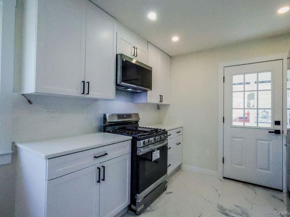 1011 Parkway Place, Peekskill NY 10566