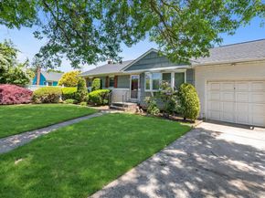 668 Mead Terrace, South Hempstead NY 11550
