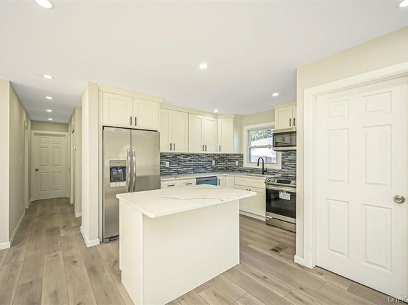 180 Park Avenue, Deer Park NY 11729