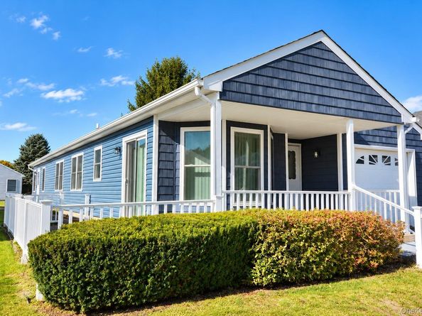 5147 Village Circle E, Manorville NY 11949
