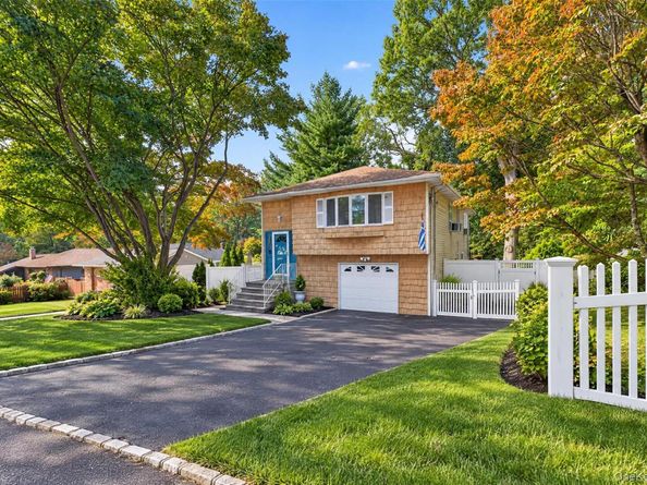 54 Longfellow Drive, Kings Park NY 11754