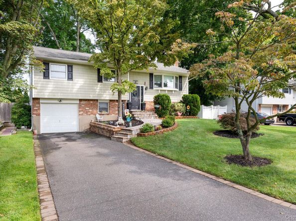 49 McKinley Street, Saint James NY 11780