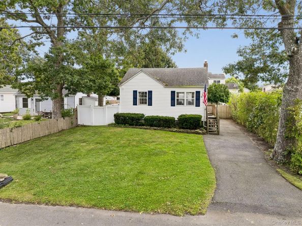 82 Rugby Drive, Shirley NY 11967