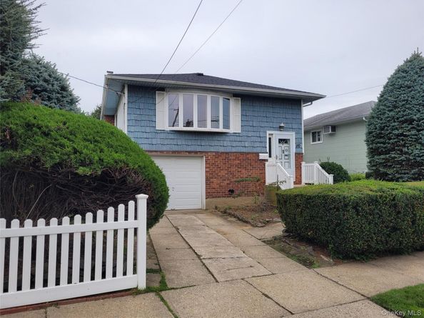 110 Crest Avenue, Elmont NY 11003