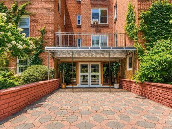 82-40 Austin Street 6/K, Kew Gardens NY 11415