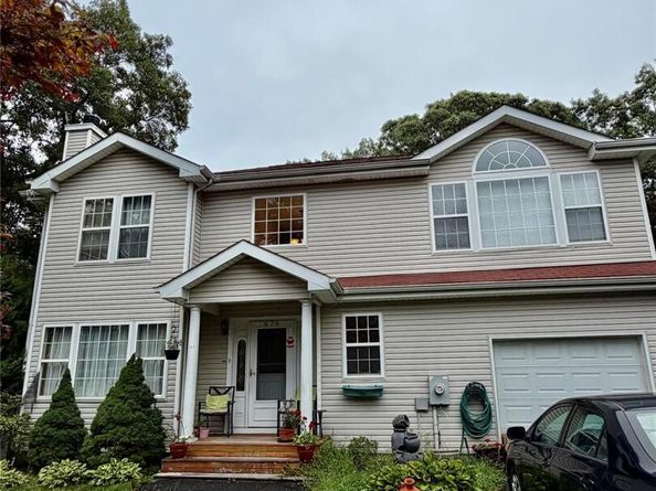 674 Flanders Road, Riverhead NY 11901