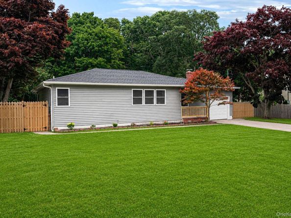 11 Mayfield, Mastic Beach NY 11951